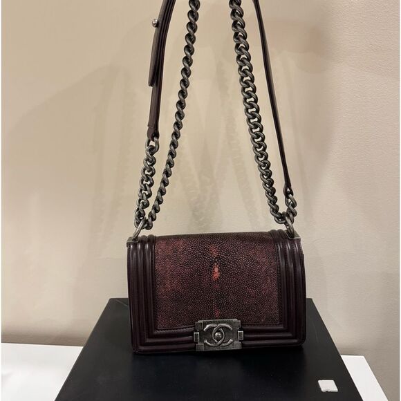Authentic Chanel Boy stingray - Picture 3 of 12